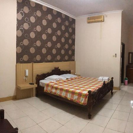 Grafika Hotel Dan Resto Gombong  Exterior foto